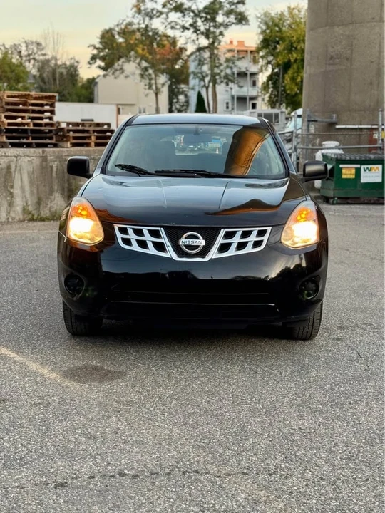 2011 Nissan Rogue - Image 7 of 15