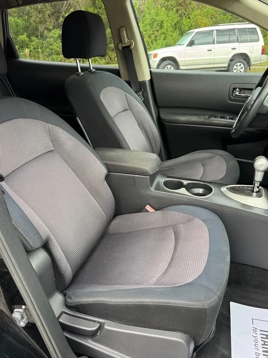 2011 Nissan Rogue - Image 7 of 11