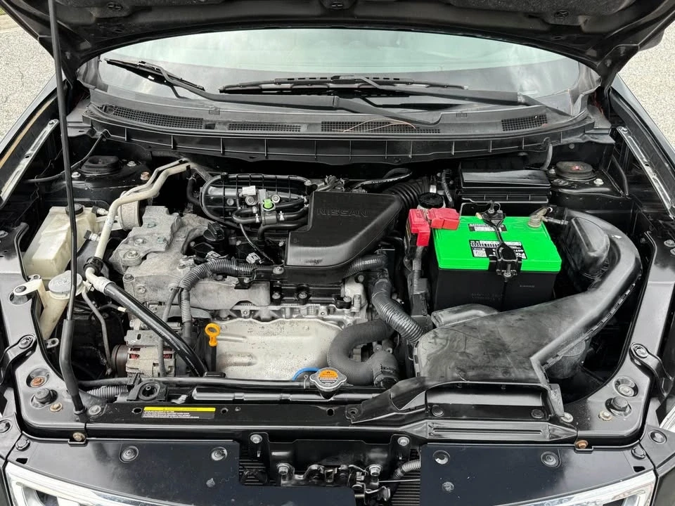 2011 Nissan Rogue - Image 9 of 11