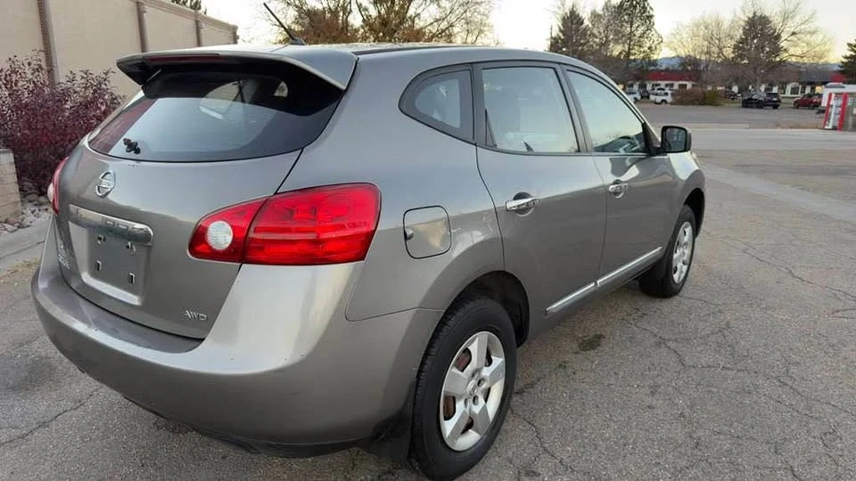 2011 Nissan Rogue - Image 4 of 18