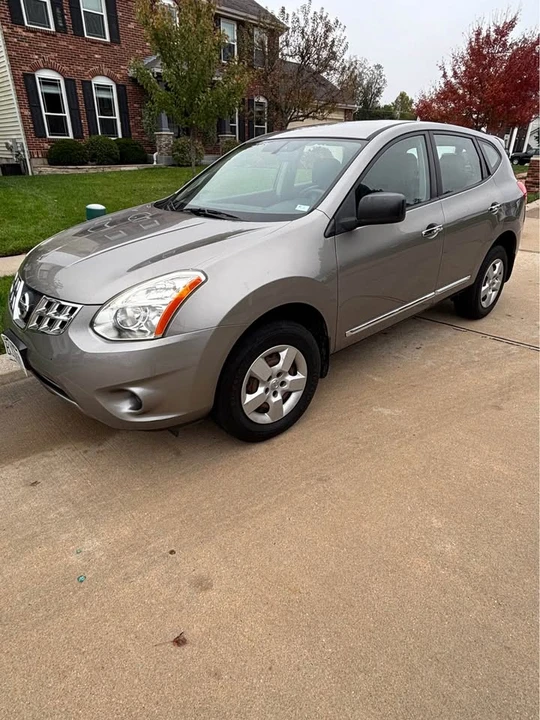2011 Nissan Rogue - Image 6 of 12