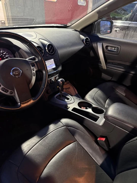 2011 Nissan Rogue - Image 4 of 6