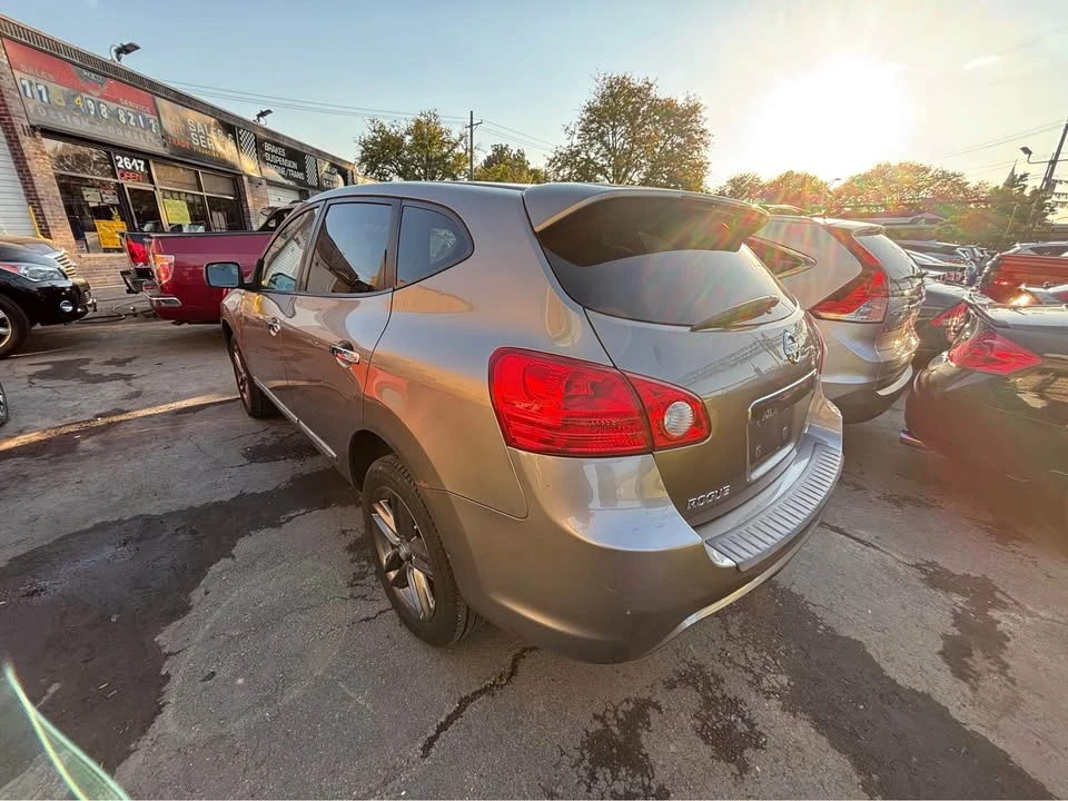 2011 Nissan Rogue - Image 4 of 6