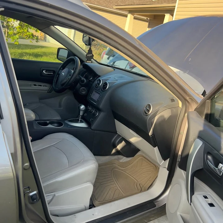 2011 Nissan Rogue - Image 11 of 13