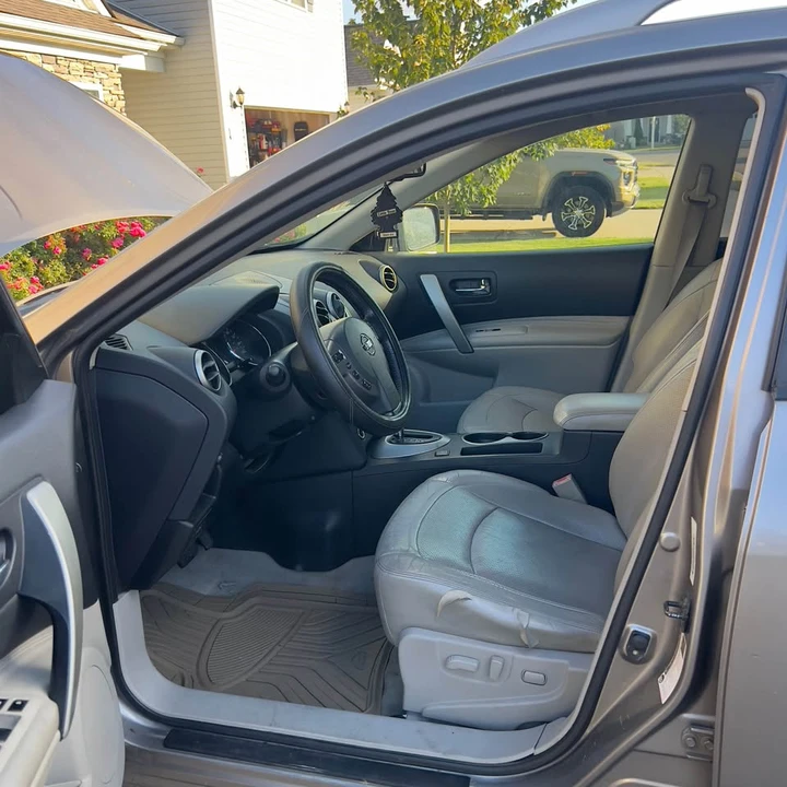 2011 Nissan Rogue - Image 9 of 13
