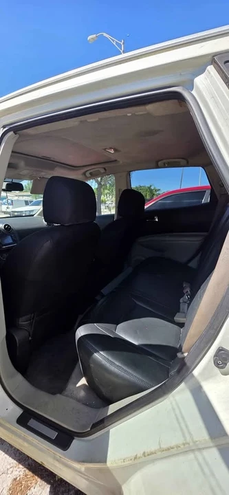 2011 Nissan Rogue - Image 7 of 7