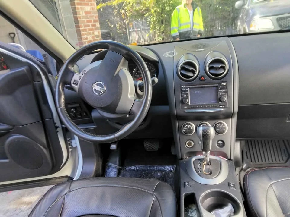 2011 Nissan Rogue - Image 3 of 18