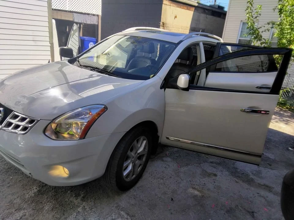 2011 Nissan Rogue - Image 9 of 18