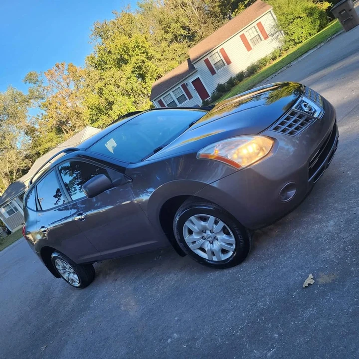 2011 Nissan Rogue - Image 2 of 10