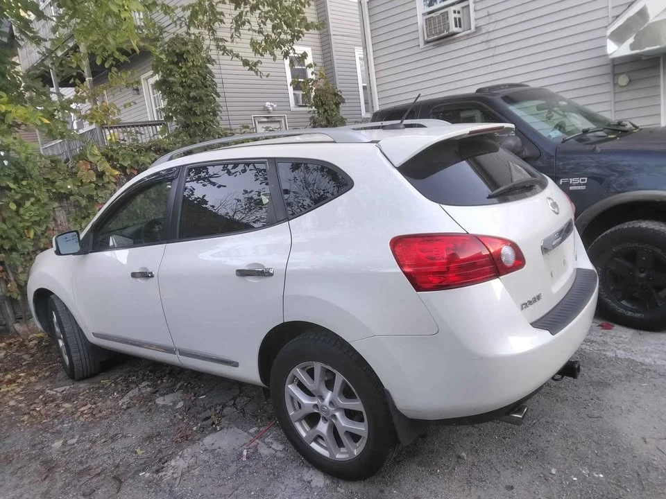 2011 Nissan Rogue - Image 18 of 18