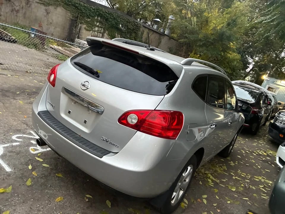 2011 Nissan Rogue - Image 3 of 11