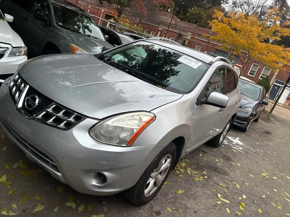 2011 Nissan Rogue - Image 4 of 11