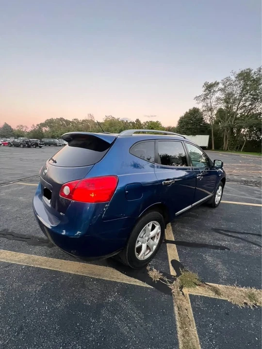 2011 Nissan Rogue - Image 6 of 15