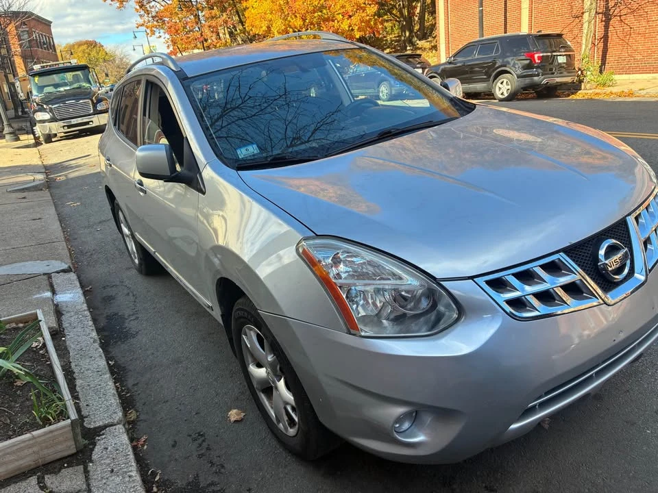 2011 Nissan Rogue - Image 9 of 9
