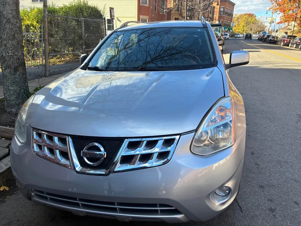 2011 Nissan Rogue - Image 8 of 9