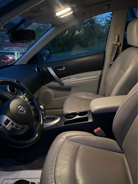 2011 Nissan Rogue - Image 9 of 18