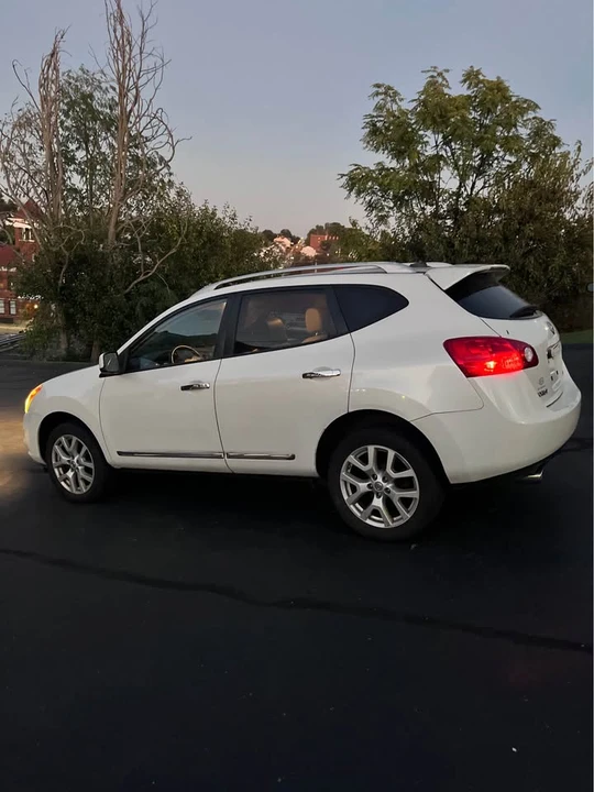 2011 Nissan Rogue - Image 18 of 18