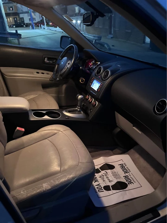 2011 Nissan Rogue - Image 14 of 18