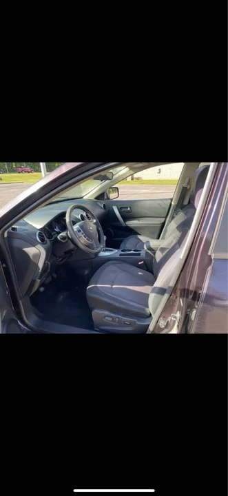 2011 Nissan Rogue - Image 7 of 8