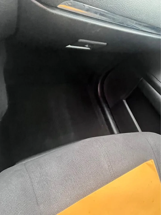 2011 Nissan Rogue - Image 4 of 11