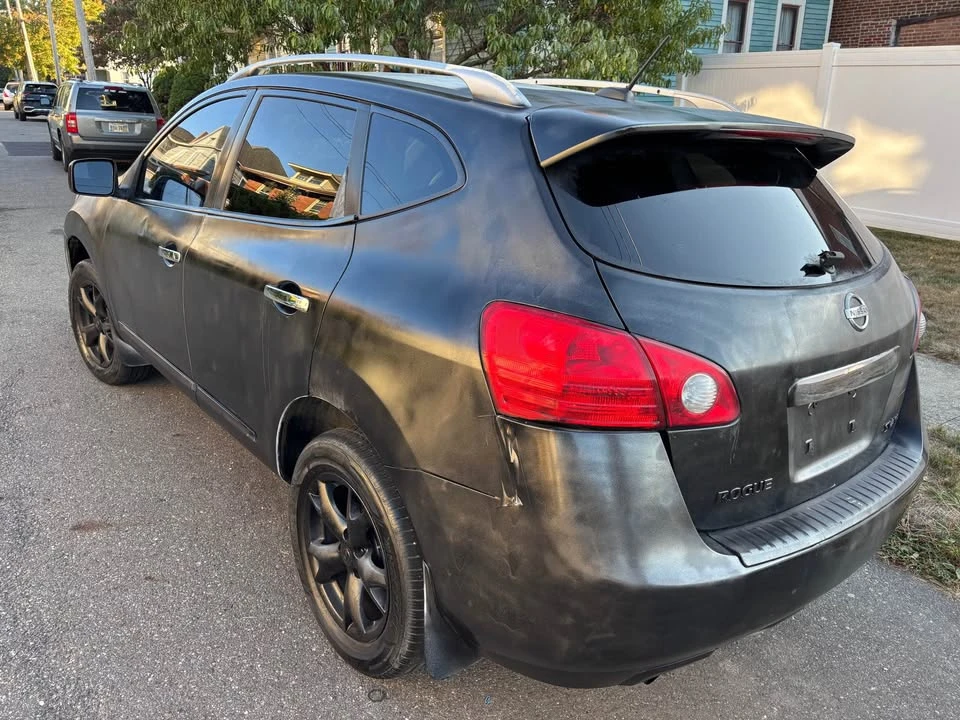 2011 Nissan Rogue - Image 3 of 4