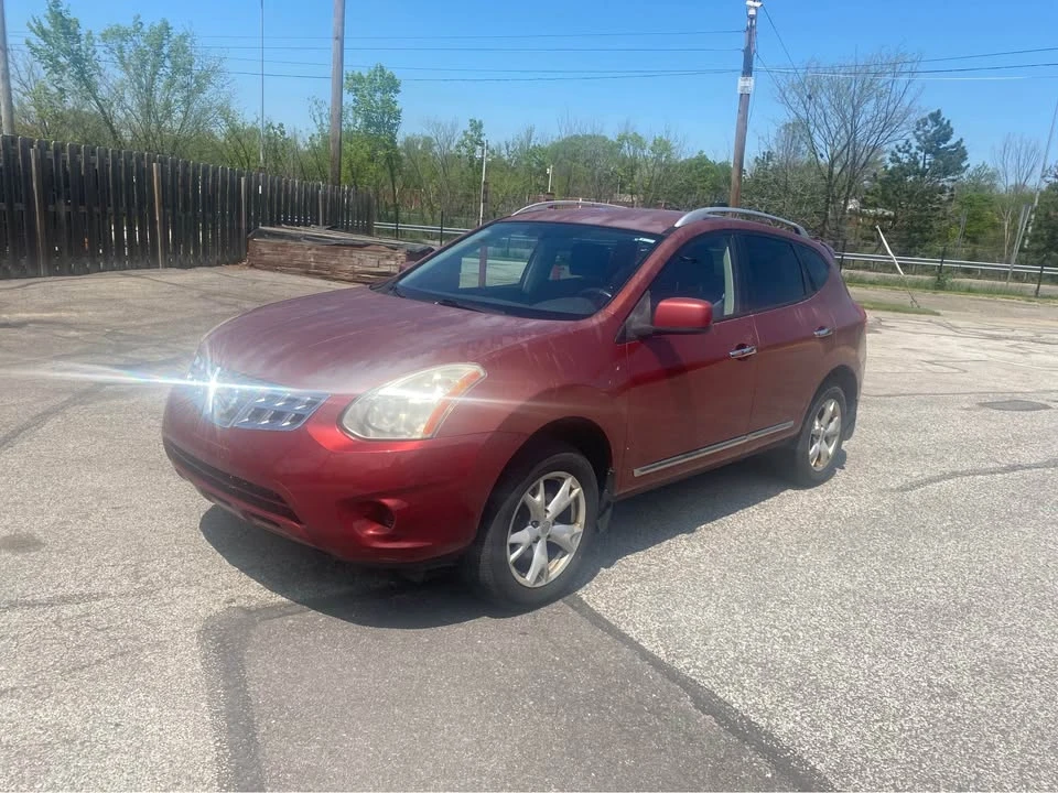 2011 Nissan Rogue - Image 2 of 14