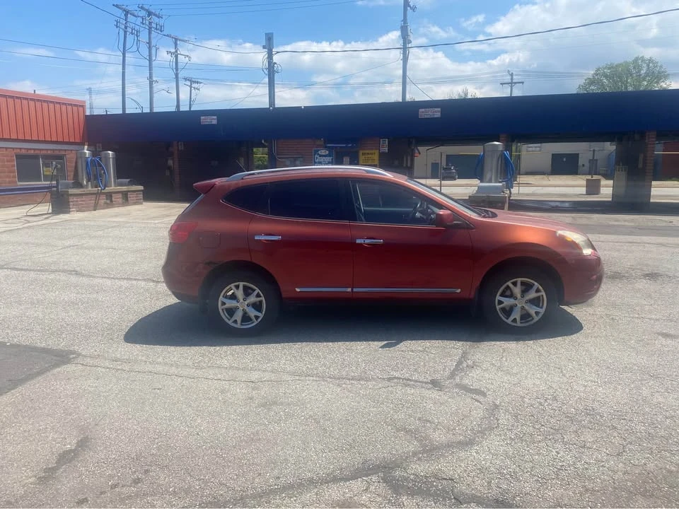2011 Nissan Rogue - Image 4 of 14