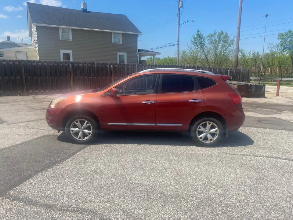 2011 Nissan Rogue - Image 6 of 14