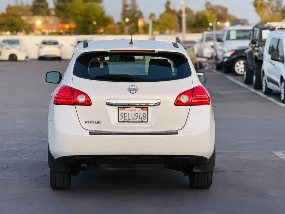 2011 Nissan Rogue - Image 4 of 12