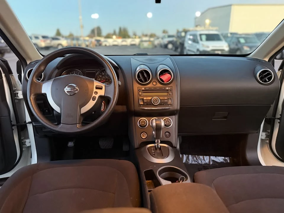 2011 Nissan Rogue - Image 11 of 12