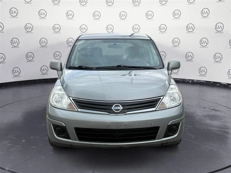 2011 Nissan Versa - Image 8 of 18