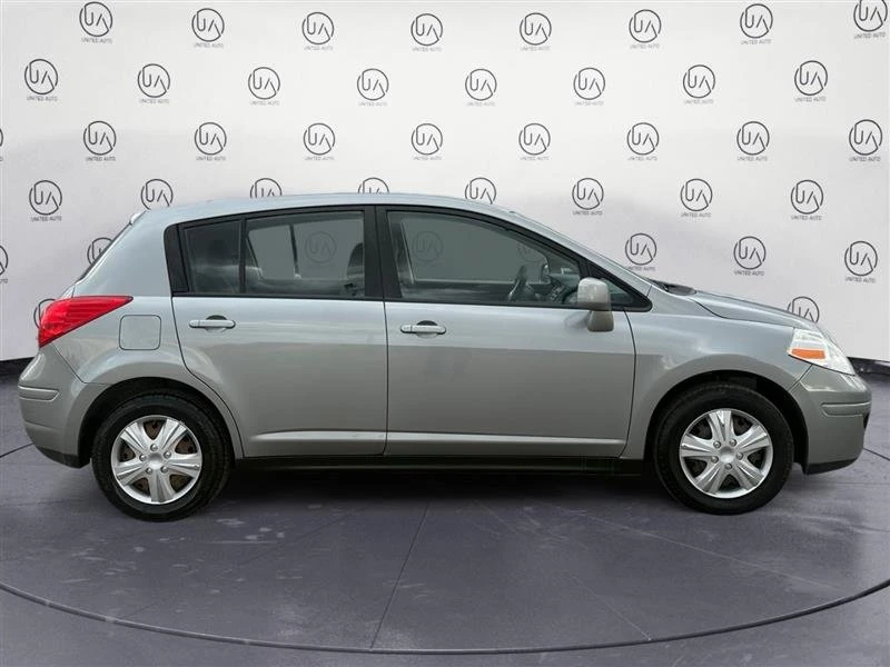 2011 Nissan Versa - Image 6 of 18