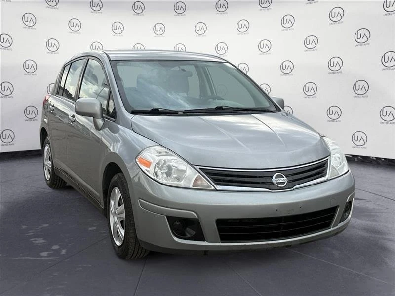 2011 Nissan Versa - Image 7 of 18