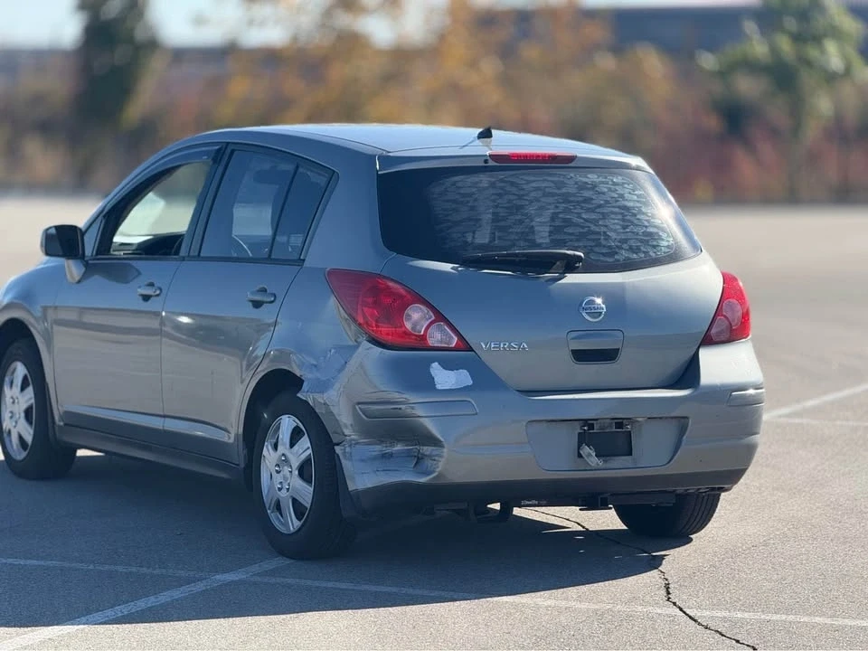 2011 Nissan Versa - Image 7 of 16