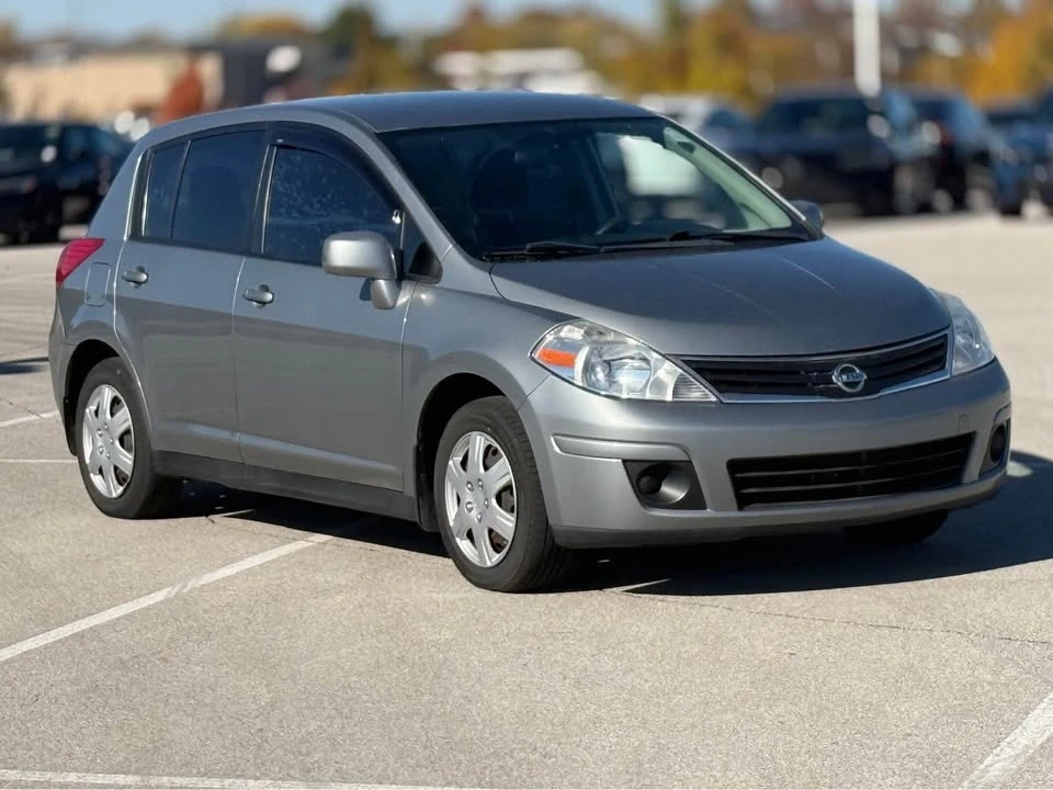 2011 Nissan Versa - Image 3 of 16
