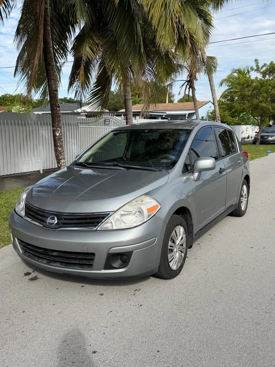 2011 Nissan Versa - Image 16 of 16