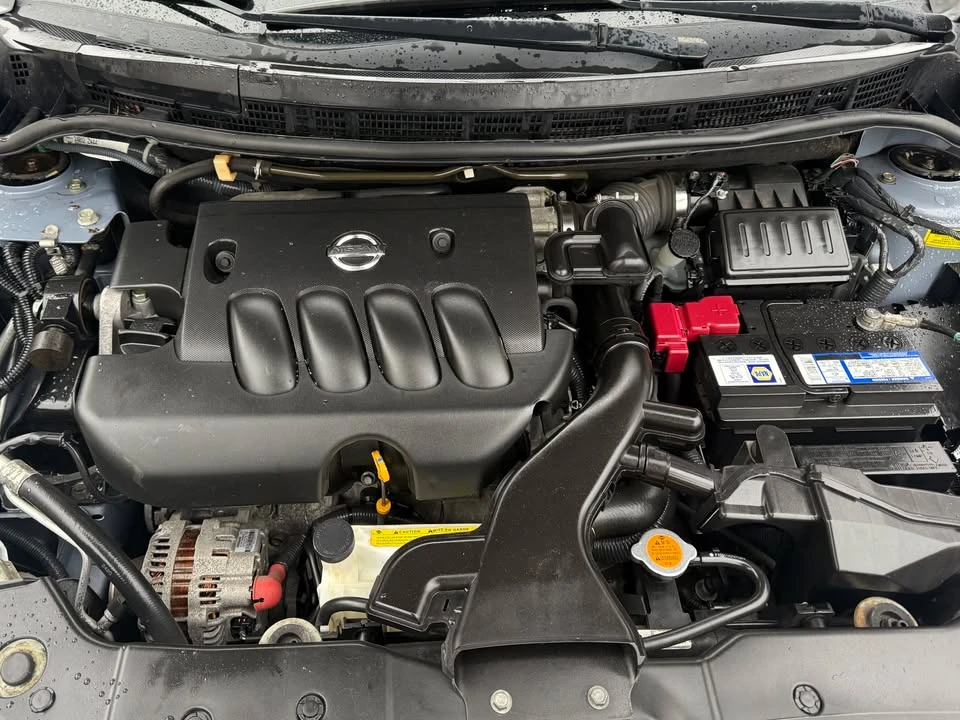 2011 Nissan Versa - Image 9 of 17