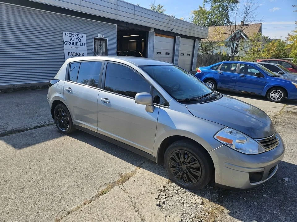 2011 Nissan Versa - Image 6 of 13