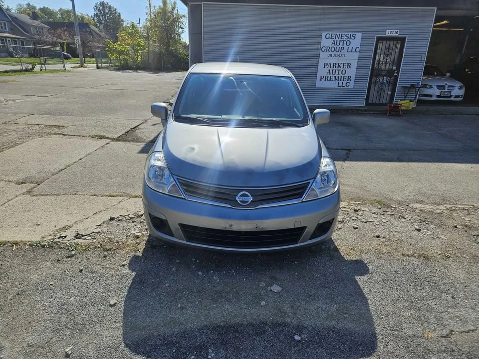 2011 Nissan Versa - Image 7 of 13