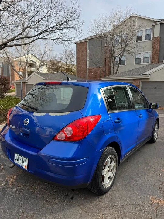 2011 Nissan Versa - Image 5 of 16