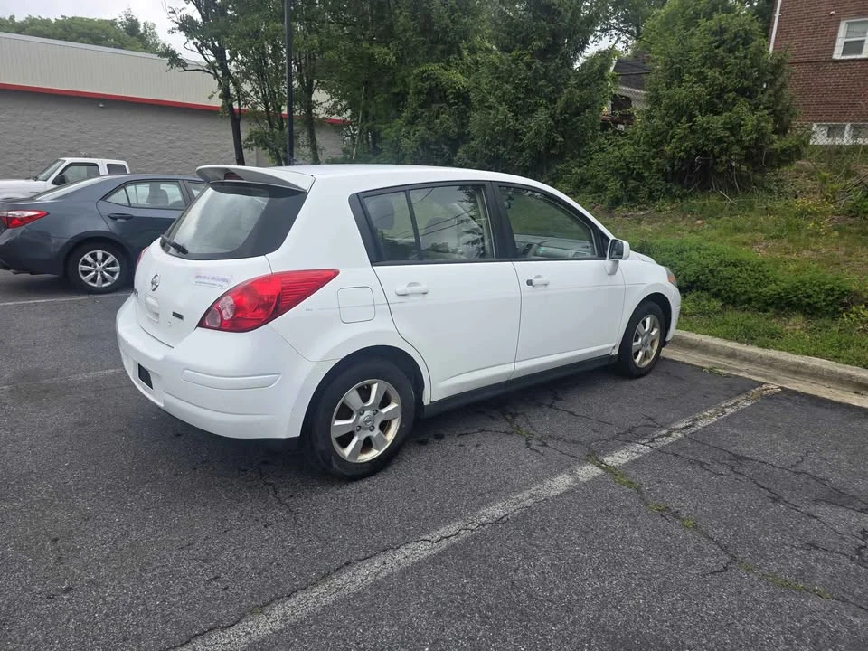 2011 Nissan Versa - Image 2 of 16