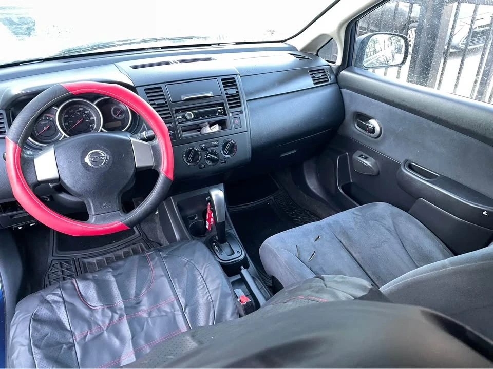 2011 Nissan Versa - Image 12 of 15