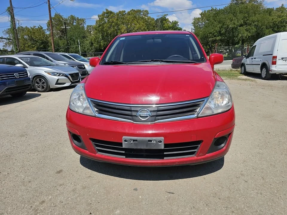 2011 Nissan Versa - Image 2 of 11