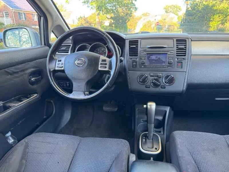 2011 Nissan Versa - Image 7 of 13