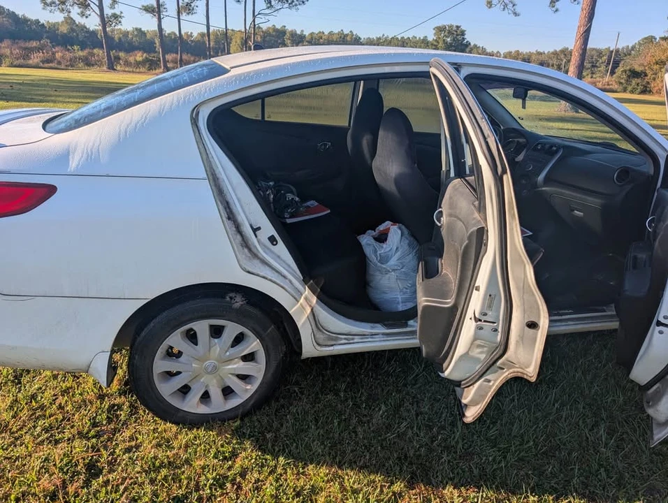 2011 Nissan Versa - Image 7 of 10