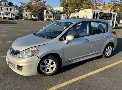 2011 Nissan Versa Hatchback
