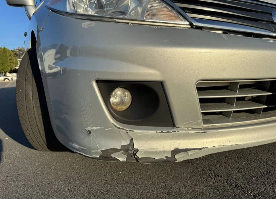 2011 Nissan Versa - Image 16 of 20