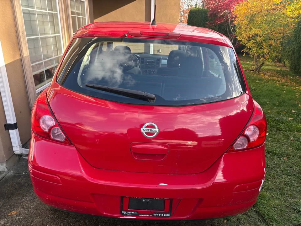 2011 Nissan Versa - Image 4 of 13