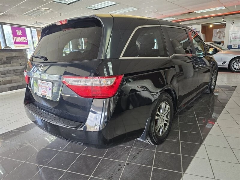 2011 Honda Odyssey - Image 4 of 4