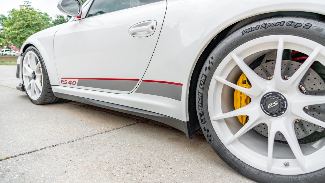 2011 Porsche 997 GT3 RS 4.0 - Image 21 of 31